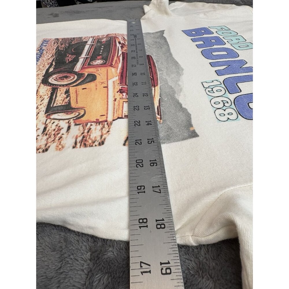 Abercrombie & Fitch Men's Ford Bronco Graphic T-Shirt XS Ivory Soft A&F Tee - Picture 7 of 8
